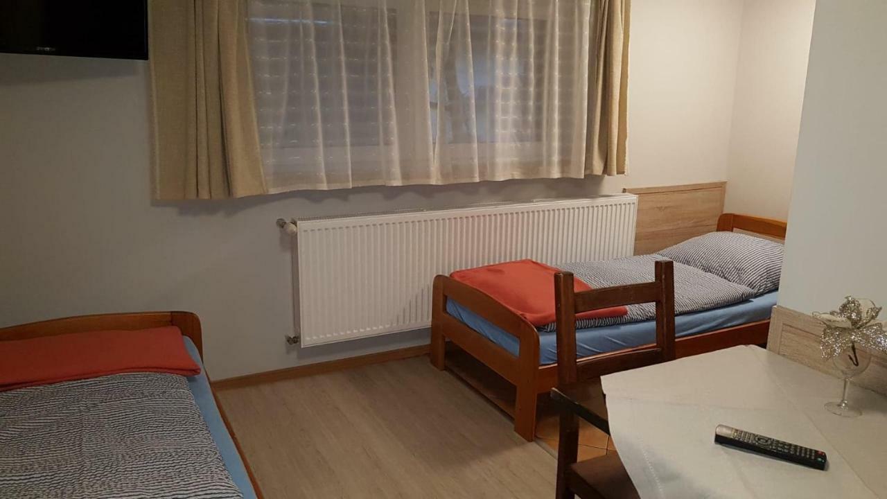 Noclegi Silesia Tychy Extérieur photo